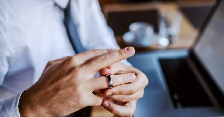 How Do You Find out if Someone is Still Legally Married or Divorced?