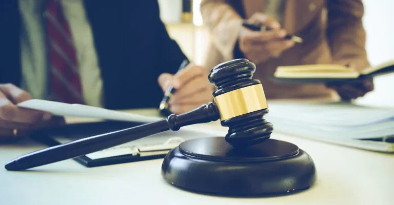 Why Should an Attorney Enlist the Help of a Private Investigator to Conduct Process Serving?