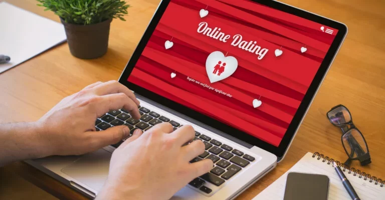 How to Find Out If Your Spouse is on Dating Sites?